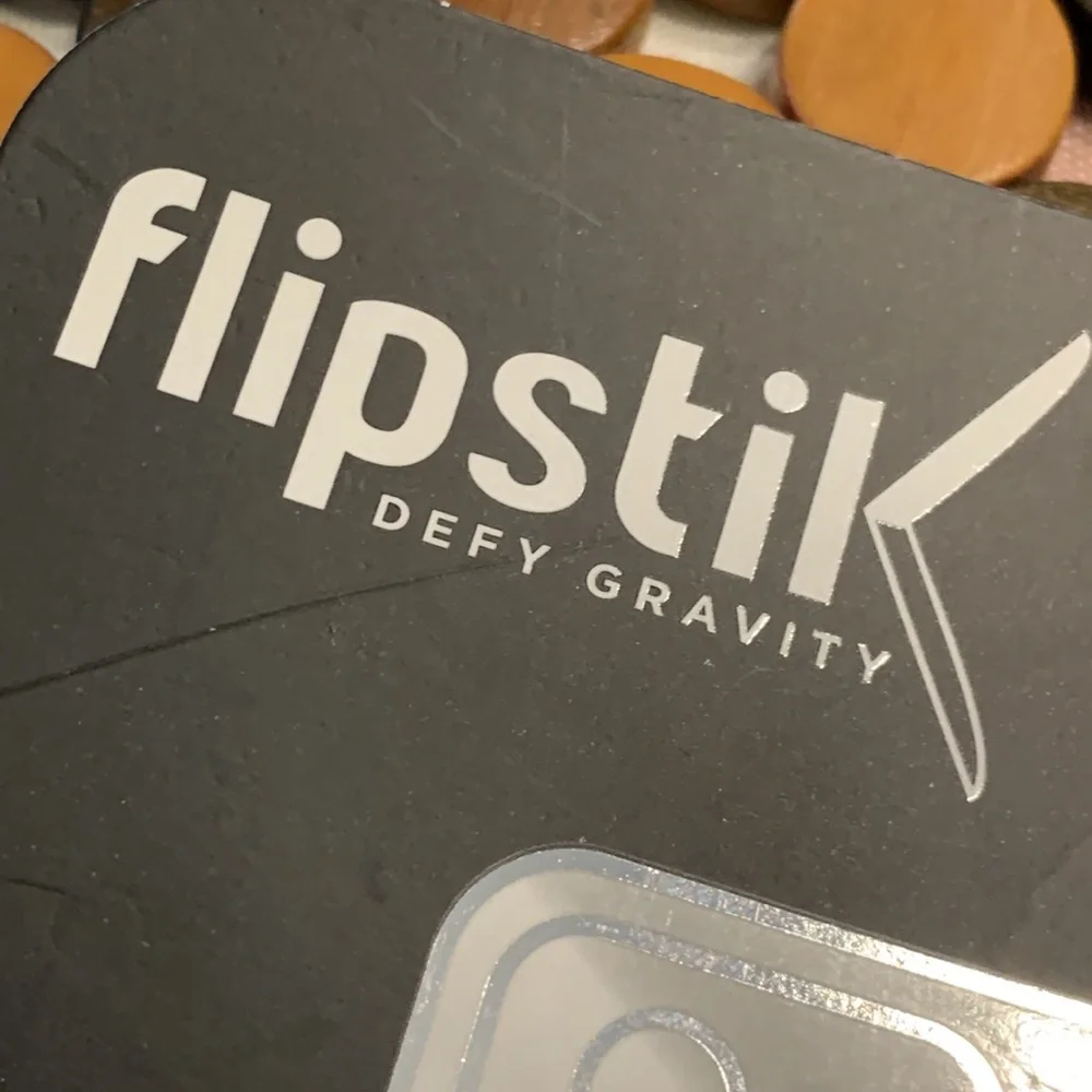 Flipstik Defy Gravity Cell Phone Stick & Stand in Pink
